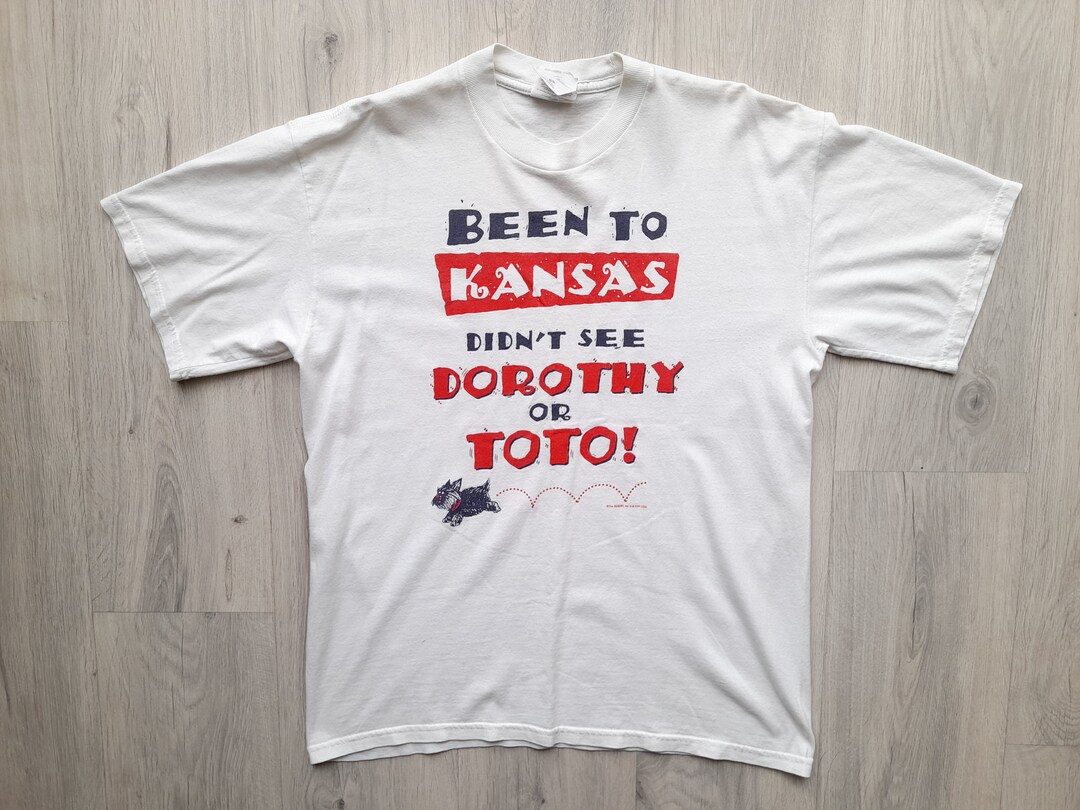 90 年代のヴィンテージ オズの魔法使い T シャツ、カンザスに行った