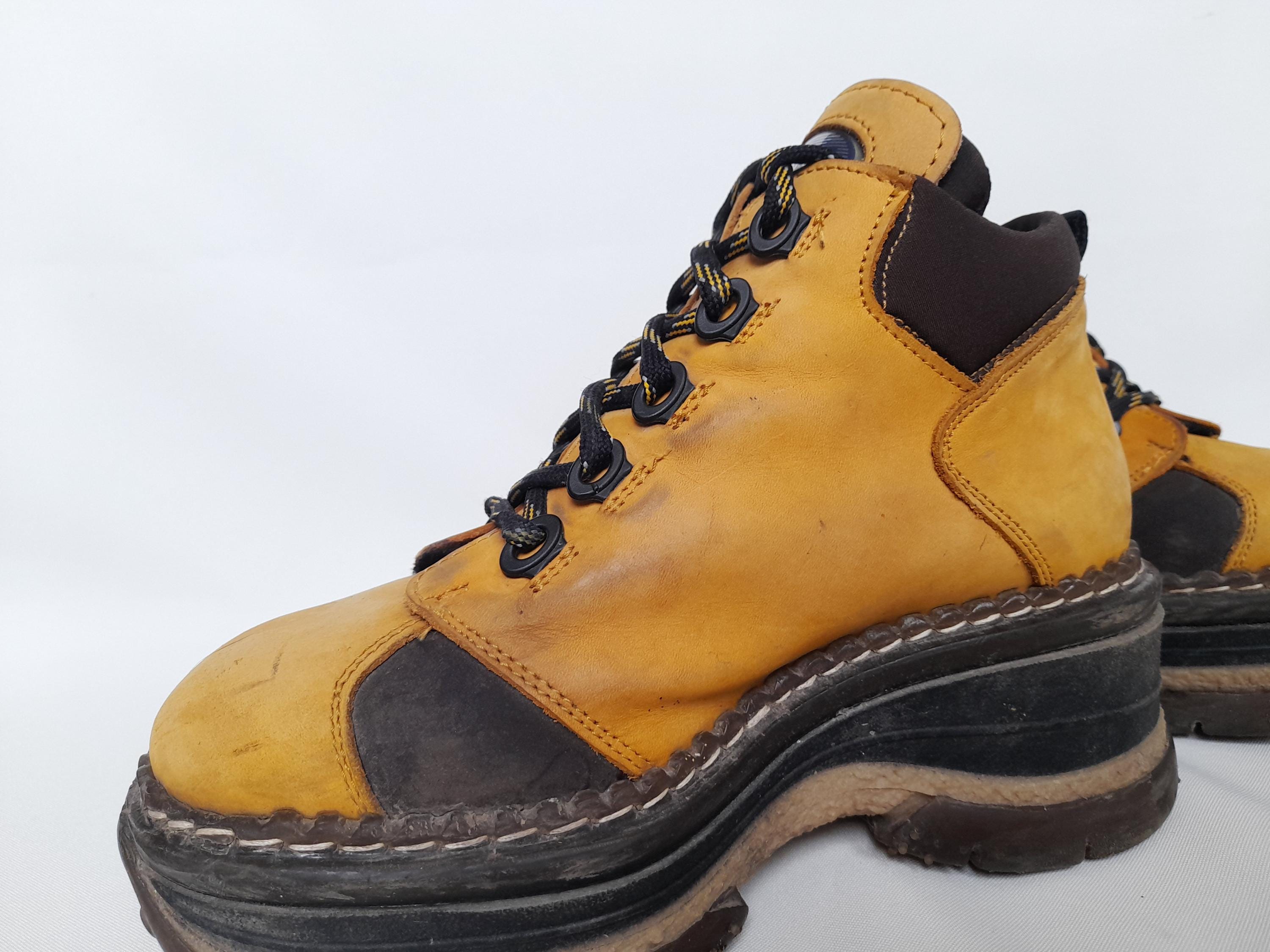 Vintage 90s ONYX Platform Club Kid Boots,cyber Boots,grunge,mega