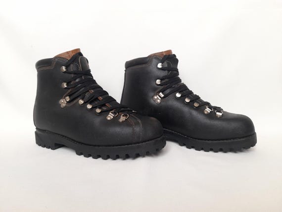 Vintage 80s Bally Grd BS Swiss Leather Black Hiking Ankle Boots