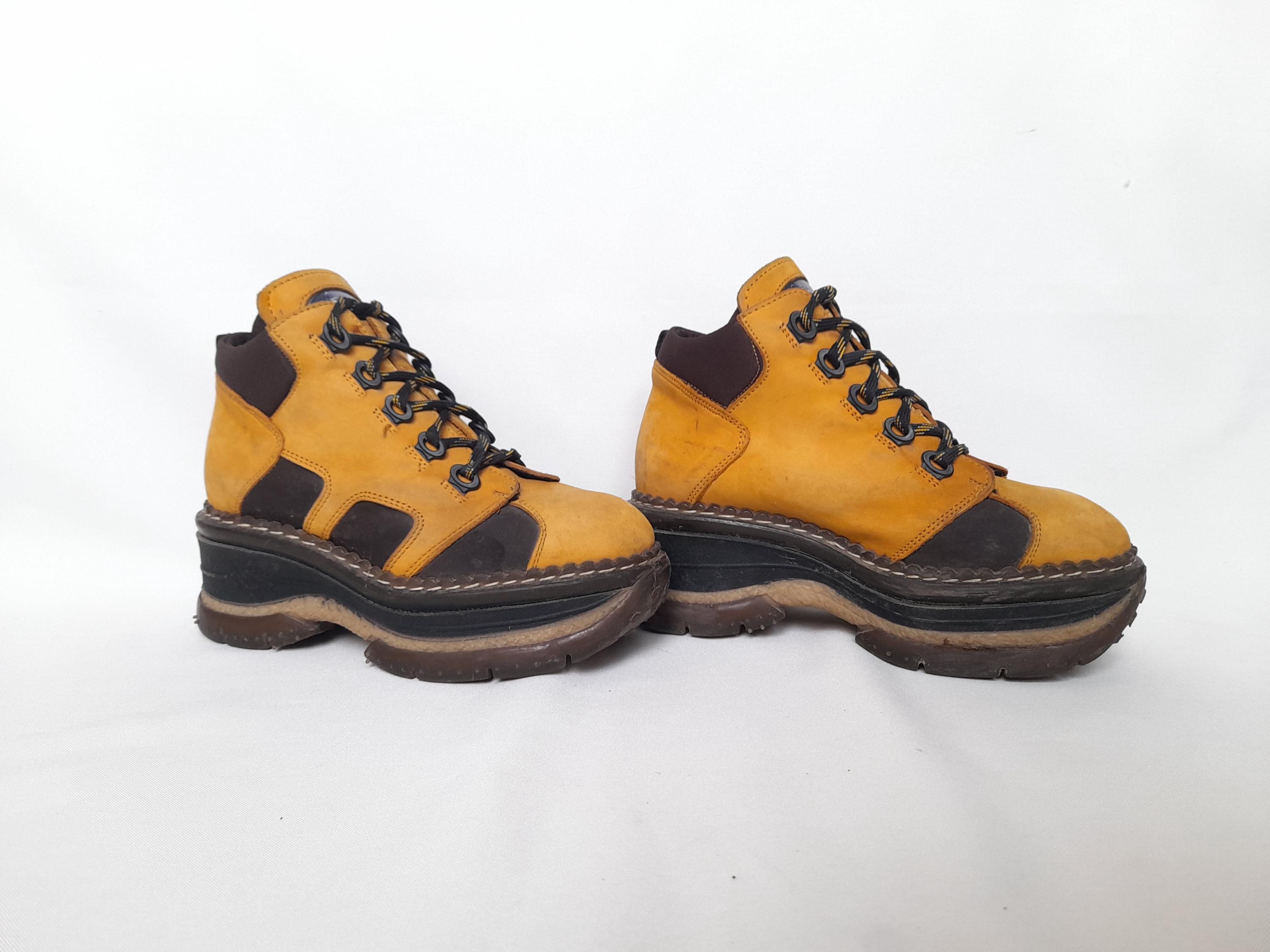 Vintage 90s ONYX Platform Club Kid Boots,cyber Boots,grunge,mega