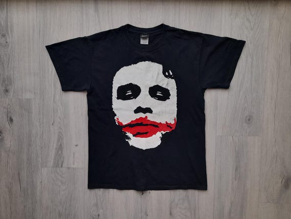 Heath Ledger the Dark Knight Joker Vintage T-shirt ,medium , Joker