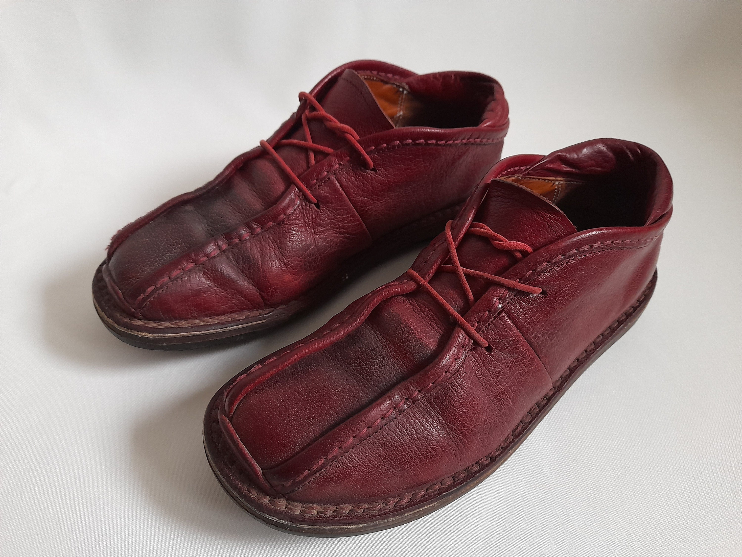 Cherry colour shoes deals