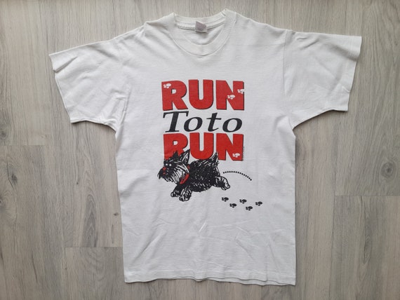 Vintage 90s Run Toto Run Shirt ,Toto (Oz) Tee,Sin… - image 2