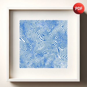 以下が含まれることがあります： 渦巻く線が青い白の抽象的なパターンを描いたデジタルアートプリント。線は動きと深みを感じさせる。