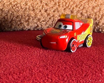Brelok Lightning McQueen w wersji Rescue!