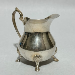 Vintage Cream Spout