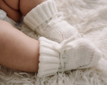 Chaussons bébé tricotés torsadés, chaussons bébé, cadeau bébé, chaussures de baptême, vêtements bébé tricotés main, cadeau baby shower, chaussons bébé