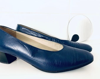 Minelli vintage marineblauwe ballerina's met kleine hak