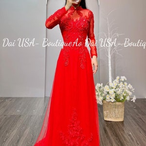 Red Ao Dai Vietnamese Traditional Wedding Dress with Embroidery and LONG Train/Beautiful modern red lace wedding ao dai/Dress for women.