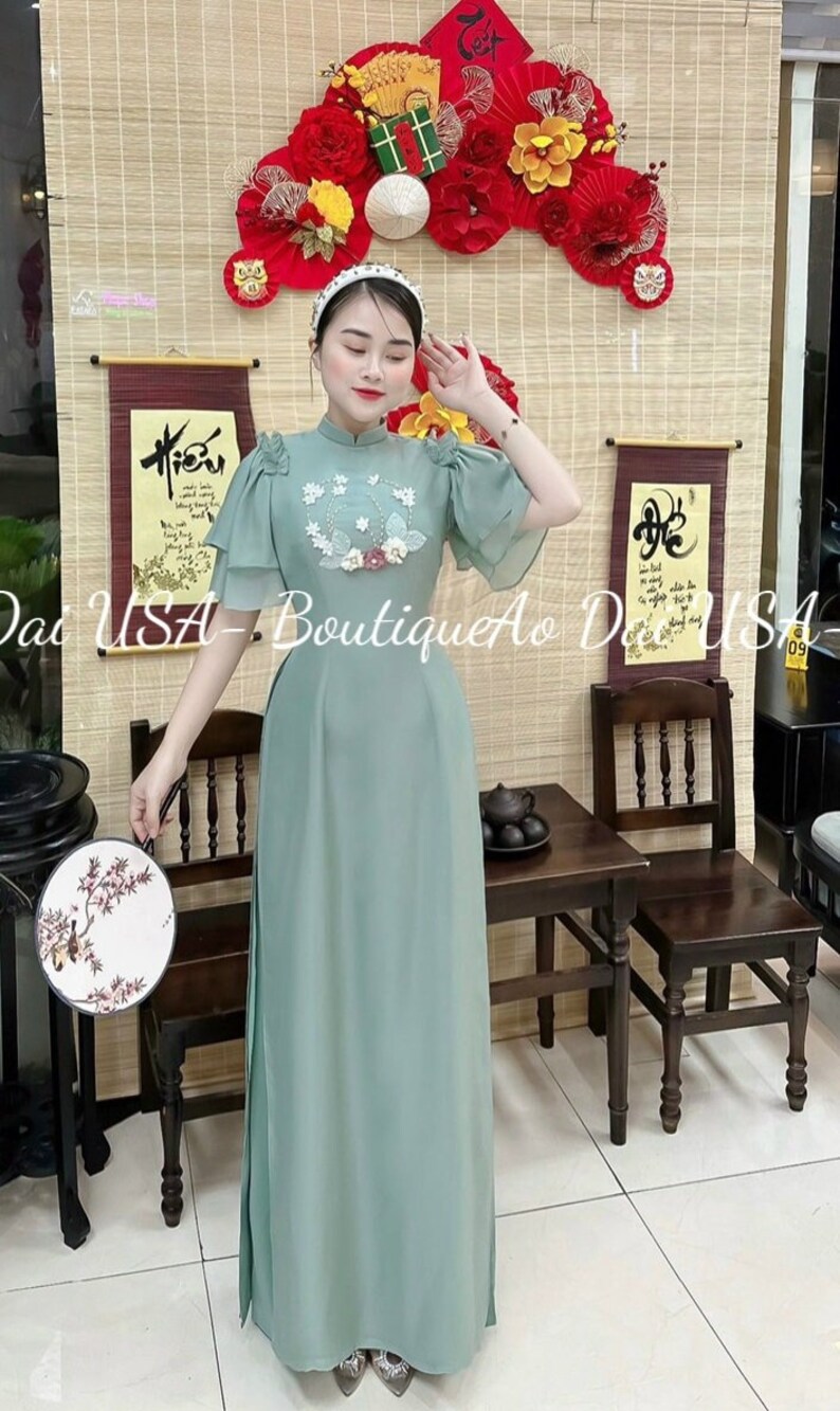 Ao Dai Thai Tuan/ Ao dai be le/3 colors / Ao dai Tet Luna New Year/ Bridesmaid Ao Dai Vietnamese / Pre-made Modernized Vietnamese/ No pants. image 3