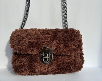 Sac en fourrure marron fait main