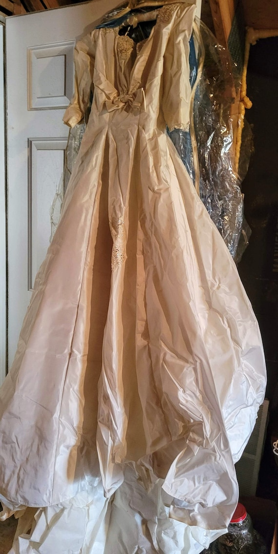 1950s wedding gown