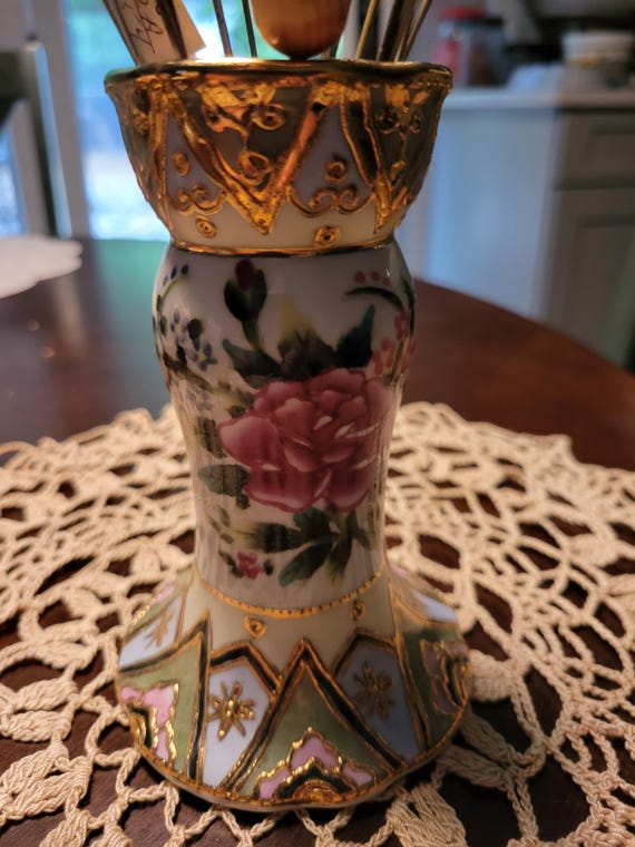 Ceramic Hatpin Containers - image 9