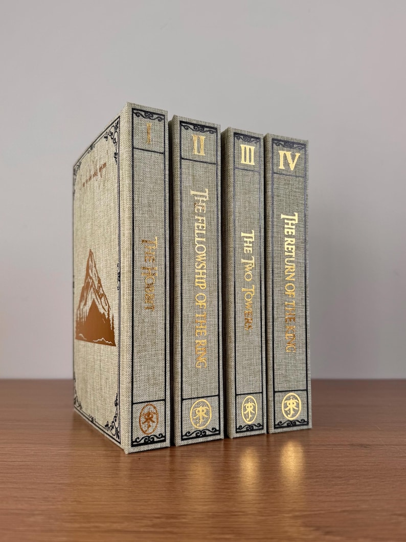 Libros reencuadernados de la trilogía de El Señor de los Anillos y El Hobbit, J.R.R Tolkien, ediciones especiales, hechos a mano, reencuadernados personalizados. imagen 2