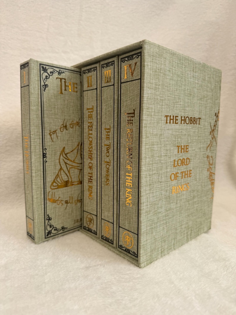 Libros reencuadernados de la trilogía de El Señor de los Anillos y El Hobbit, J.R.R Tolkien, ediciones especiales, hechos a mano, reencuadernados personalizados. imagen 11