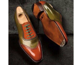 Scarpe Oxford con punta a coda di rondine in pelle fatte a mano: patina verde e marrone