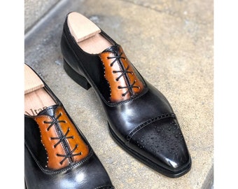 Zapatos Oxford de piel hechos a mano con punta de ala: estilo a medida con pátina negra