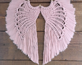 Flat colour macramé angel wings