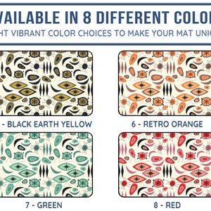 Op de afbeelding: Vier verschillende kleuropties voor een geometrisch gestreept tapijt. De kleuren zijn zwart, geel, oranje, groen en rood. De tekst "AVAILABLE IN 8 DIFFERENT COLORS" staat bovenaan de afbeelding. De tekst "EIGHT VIBRANT COLOR CHOICES TO MAKE YOUR MAT UNIQUE" staat onder de eerste regel tekst. De tekst "5 - BLACK EARTH YELLOW" staat onder het eerste tapijt. De tekst "6 - RETRO ORANGE" staat onder het tweede tapijt. De tekst "7 - GREEN" staat onder het derde tapijt. De tekst "8 - RED" staat onder het vierde tapijt.