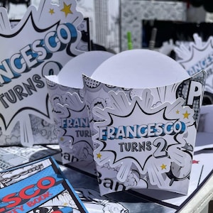 Scatole personalizzate per patatine fritte e hamburger o cibo. Possono essere personalizzate con QUALSIASI design o tema.