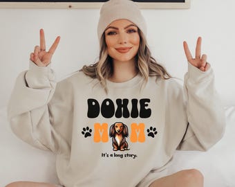 長毛のダックスフントママシャツ - ダックスフント愛好家へのギフト、犬のママグラフィックTシャツ、楽しいペットオーナーTシャツ、長毛のダックスフントママシャツ