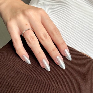 Moon Glow •  30 PCS Chrome Glazed Salon Grade Quality Press Ons • Medium Almond • Pearl Press On • Hailey Bieber Nails • Gift for Her