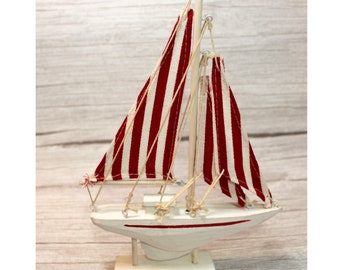 Decoration sailing boat red-white 22 x 16 x 3 cm wood linen