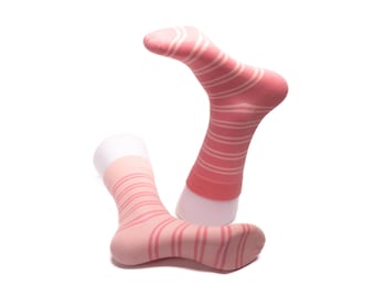 horizon - pink mismatched socks
