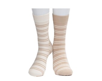 horizon - khaki mismatched socks