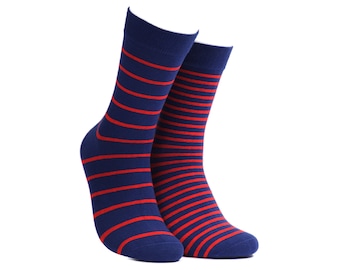 lineage - blue/red mismatched socks