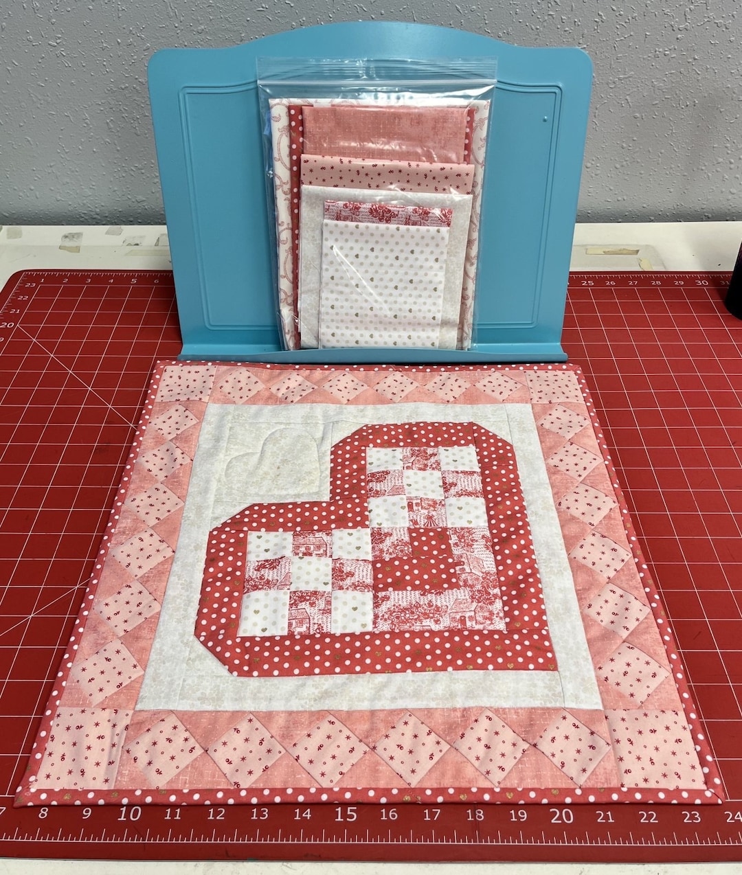February Monthly Mini Quilt Kit - Etsy