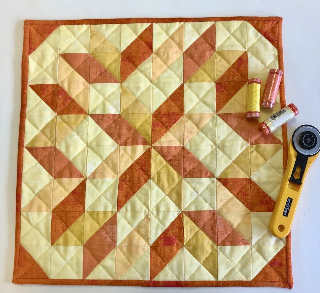 August Monthly Mini Quilt Kit - Etsy