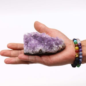 Medium Natural High-Grade Amethyst Standing Cluster | Raw Amethyst Crystal (350-450g, 7.5-10cm) | Healing Stone for Energy & Meditation