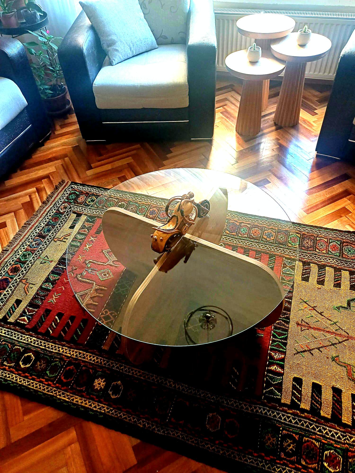 Round Tempered Glass Coffee Table with Wooden Legs