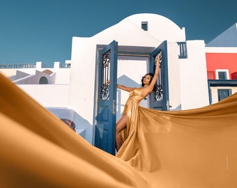 Gouden satijnen lange treinjurk | Aangepaste vliegende jurk verlovingsjurk | Corsetstijl vloeiende lange trein fotoshootjurk | Santorini-jurk G049