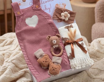Baby Girl Gift, Baby Shower Gift, Baby Gift Box, Personalized Card, Baby Gift Basket, Welcome Baby, Newborn, Baby Blanket, Baby Clothes