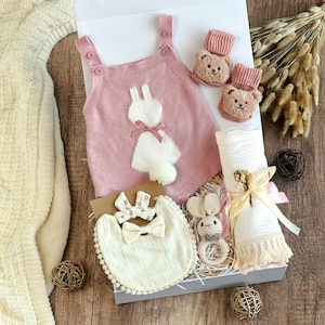 Baby Girl Gift, Baby Shower Gift, Baby Gift Box, Personalized Card, Baby Gift Basket, Welcome Baby, Newborn Gift Set, Baby Blanket, New Baby