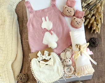 Baby Girl Gift, Baby Shower Gift, Baby Gift Box, Personalized Card, Baby Gift Basket, Welcome Baby, Newborn Gift Set, Baby Blanket, New Baby