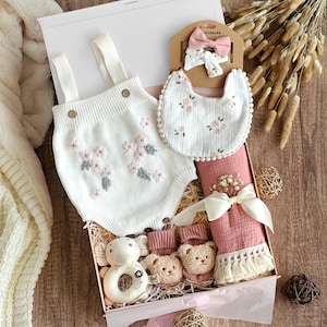 Baby Gift Box, Baby Shower Gift Box, Baby Gift Box Set, Baby Girl Present, Welcome Baby Gift, Newborn Gift Set, Baby Shower Gift Basket