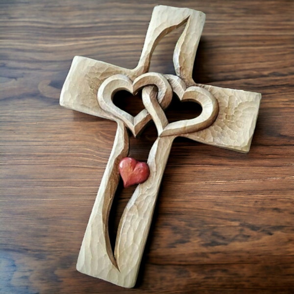 Croix en bois sculpté | Figurine en bois | Coeurs entrelacés en bois | Décoration d'intérieur Cadeau religieux en bois