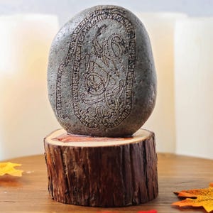 Viking age runestone cut in stone and mounted in cedar cross-section, Vs 24