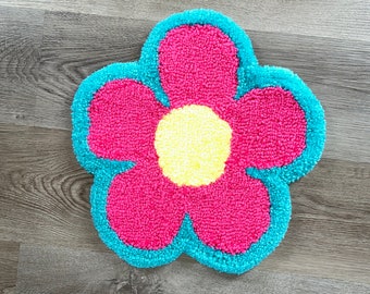 Pink Flower Rug, Tufted Accent Rug (15x15 inch)