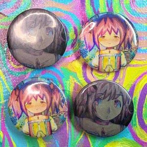 Madoka 32 mm Buttons
