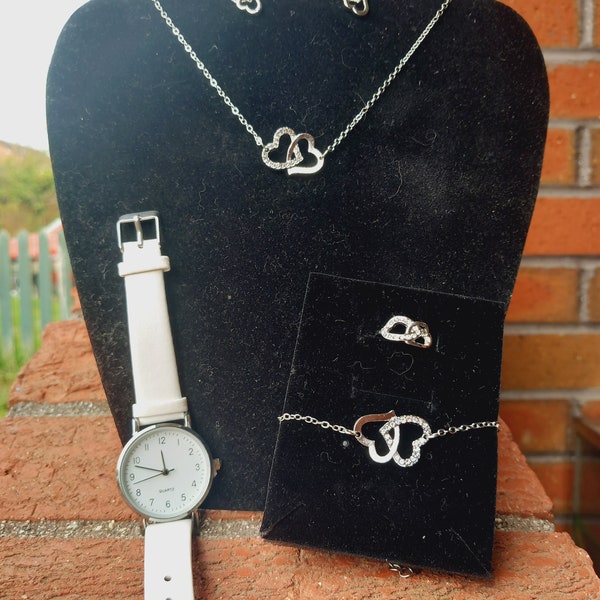 wrist watch leather straps with heart crystals jewellery set necklace earrings ring bracelet gift for her accessories clock white