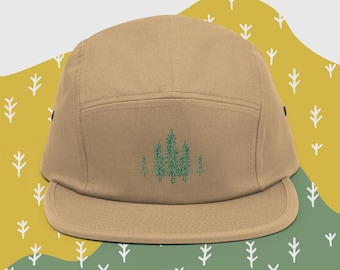Evergreen Tree haftowany 5-panelowy kapelusz, kapelusz Forrest Trees, kempingowy miłośnik outdooru Granola Girl Gift