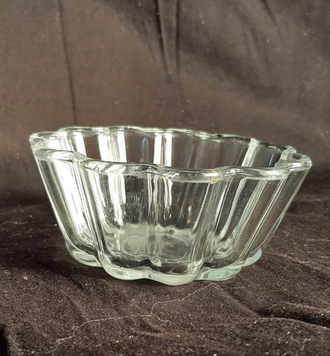Vintage Pyrex Fluted Glass Bowl Etsy