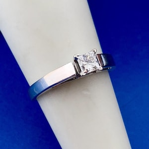 Vintage 14K White Gold Princess Diamond Solitaire Engagement Promise Ring