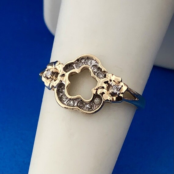 Estate Designer 10K Yellow Gold Diamond Floral Fl… - image 4