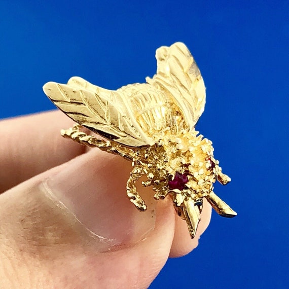 14K Yellow Gold Ruby Eyes Bee Pendant Flying Bug Vint… - Gem