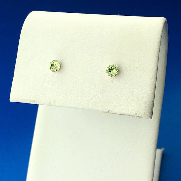 Jacmel Mauritius JCM 14K Yellow Gold Peridot August Occasion Stud Earrings